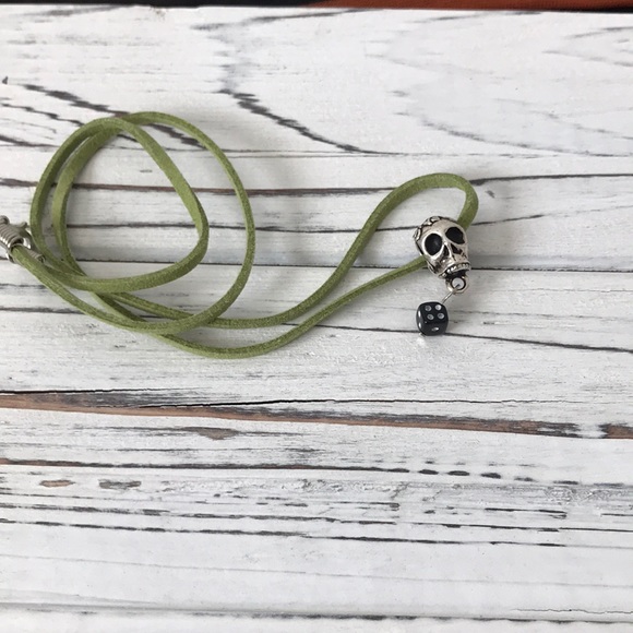 Skull necklace with dice 💀 - Picture 1 of 2